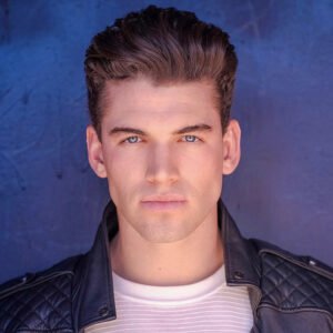 Noah Fearnley Biography